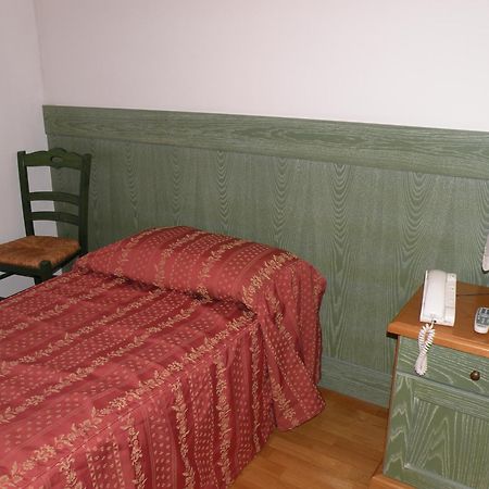 Hotel Ristorante Il Pirata San Vito di Leguzzano Luaran gambar
