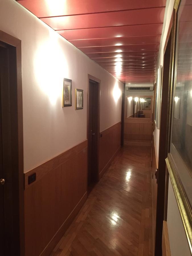 Hotel Ristorante Il Pirata San Vito di Leguzzano Luaran gambar