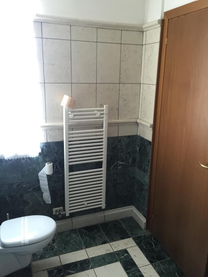 Hotel Ristorante Il Pirata San Vito di Leguzzano Luaran gambar