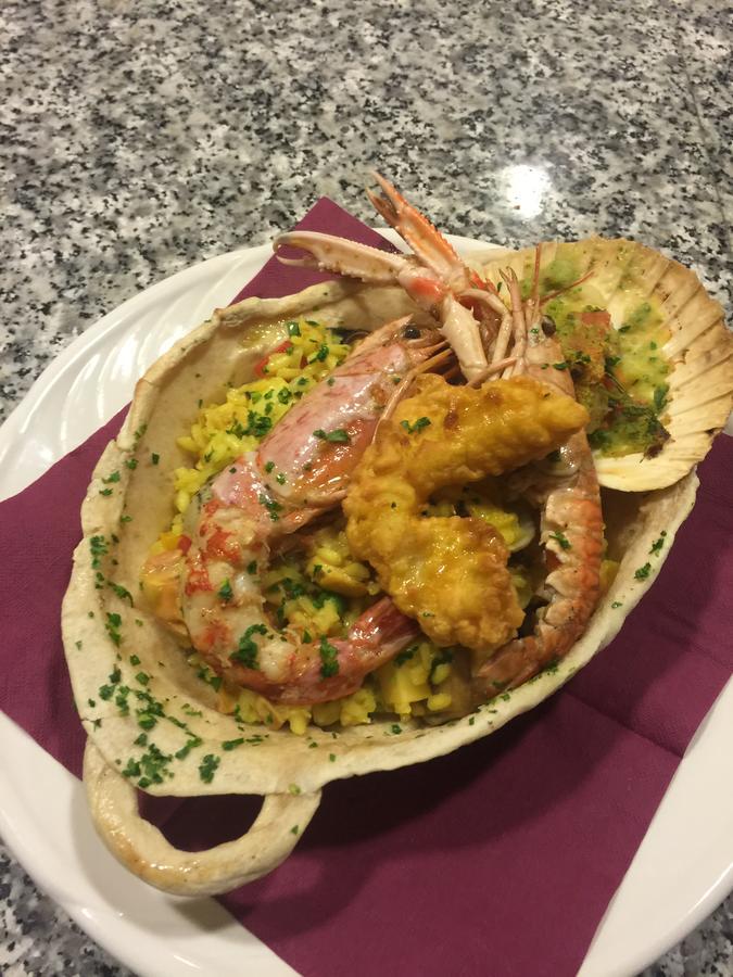 Hotel Ristorante Il Pirata San Vito di Leguzzano Luaran gambar